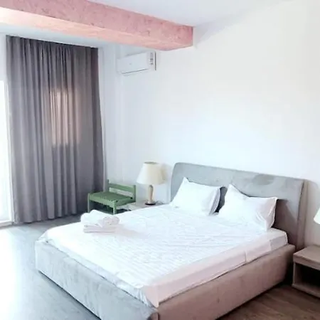 Bc Aprilia 4*
