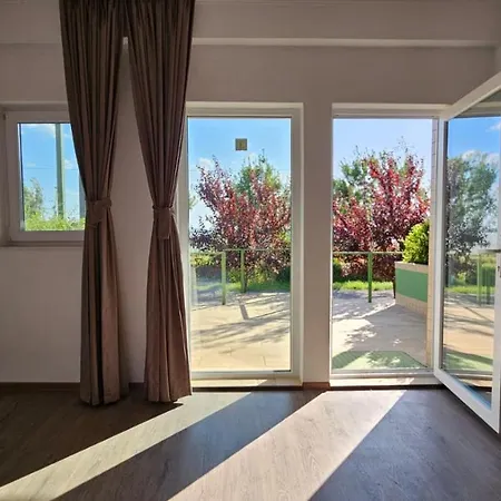 Bc Aprilia Bed & Breakfast